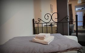 Iva Studio-Apartment